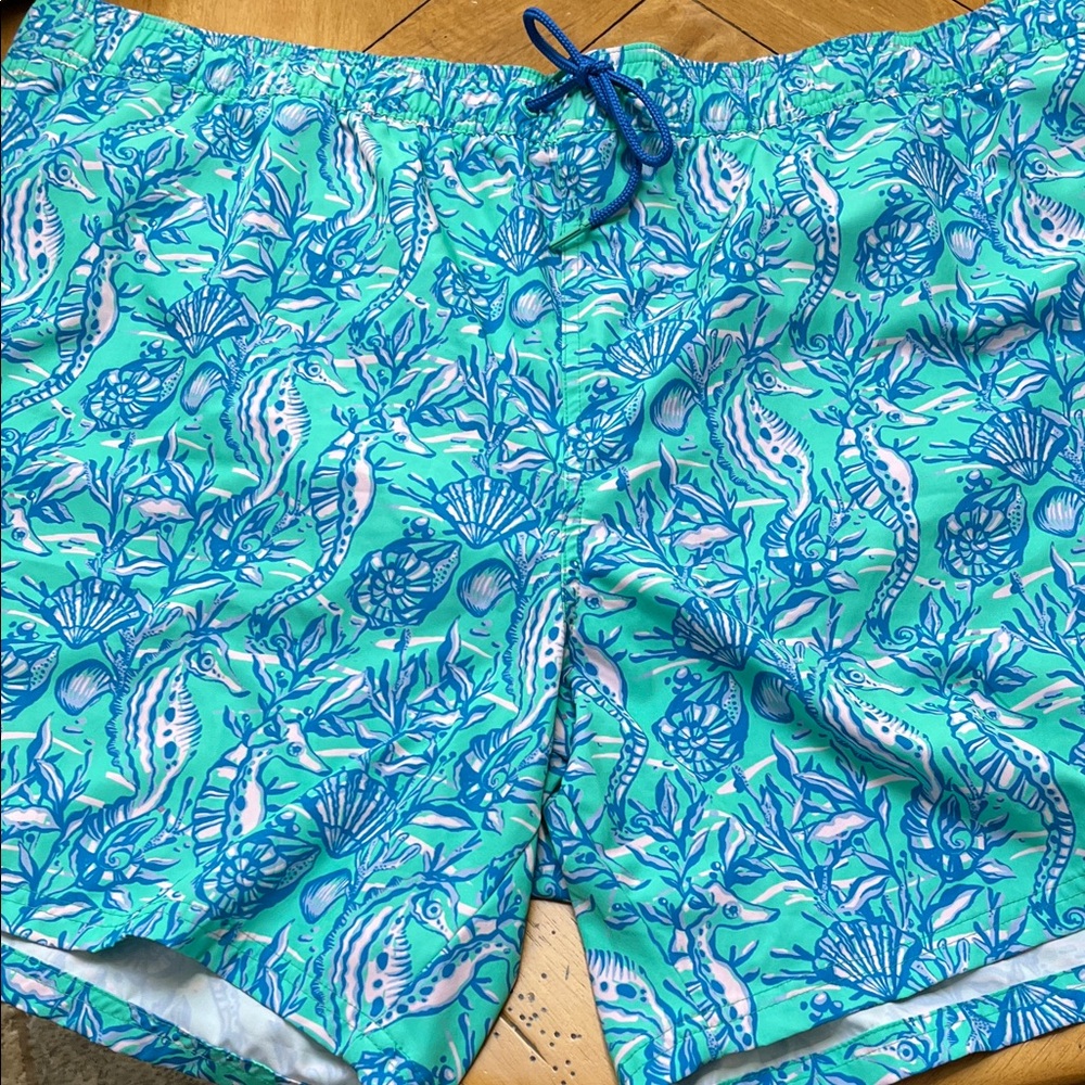 Vineyard vines, men’s seahorse swim trunks 2XB